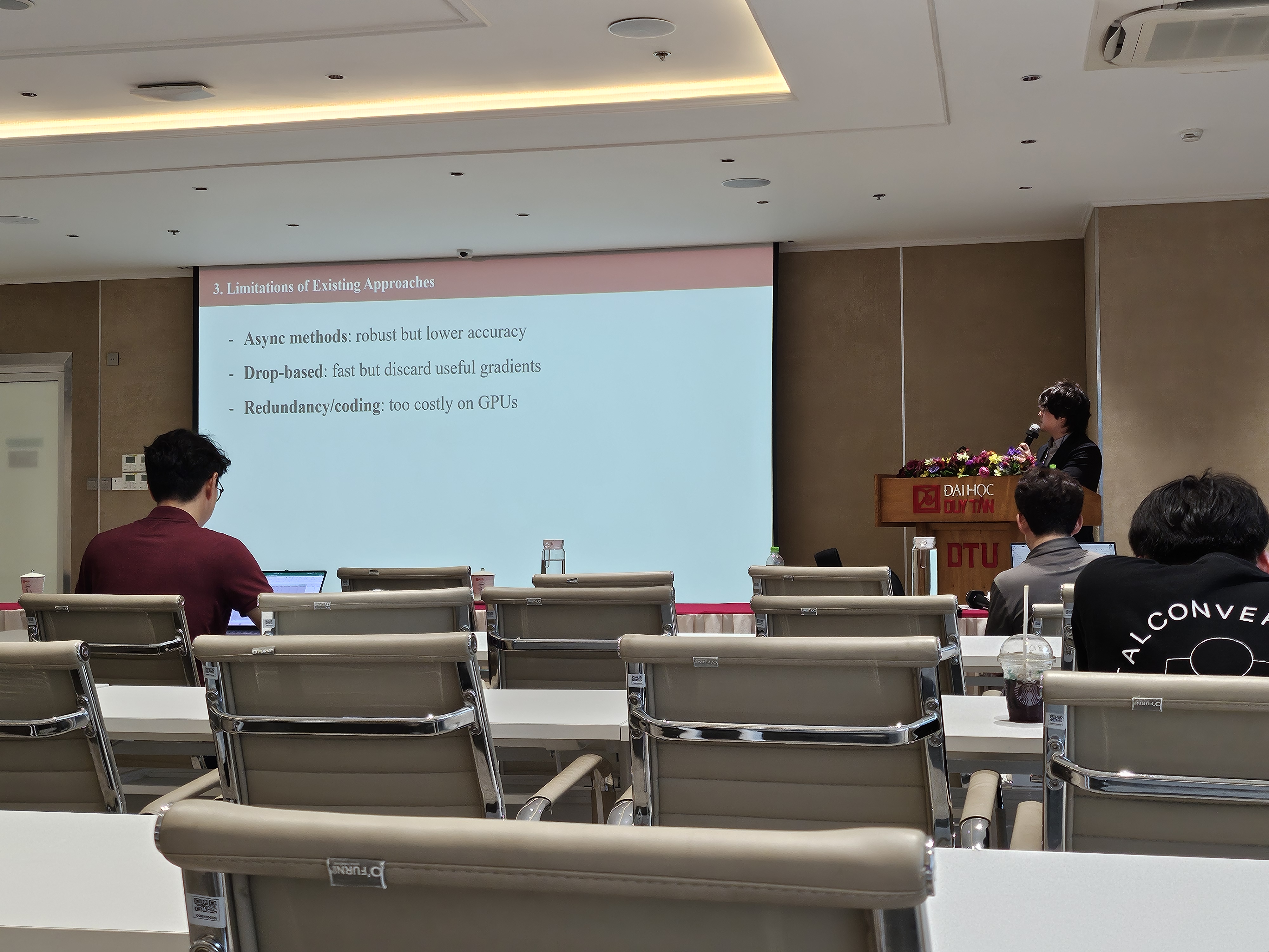 Hyungjun Kim (Ph.D student) is presenting his paper.